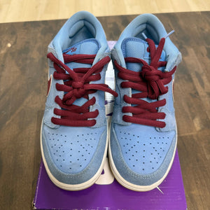 Nike SB Dunk Low Philadelphia Phillies - Image 2