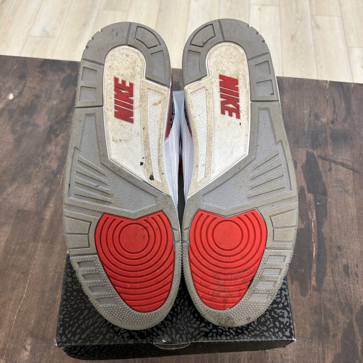 Jordan 3 Retro Fire Red (2022) Size 12 (Pre-Owned) - Image 5