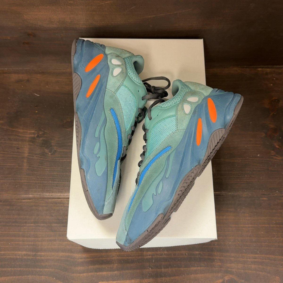 adidas Yeezy Boost 700 Faded Azure Size 8 (Pre-Owned) - Image 2