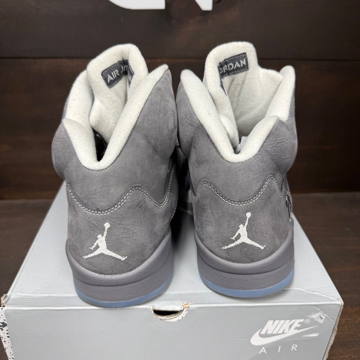 Jordan 5 Retro Wolf Grey (2026) Size 13 (Pre-Owned) - sole