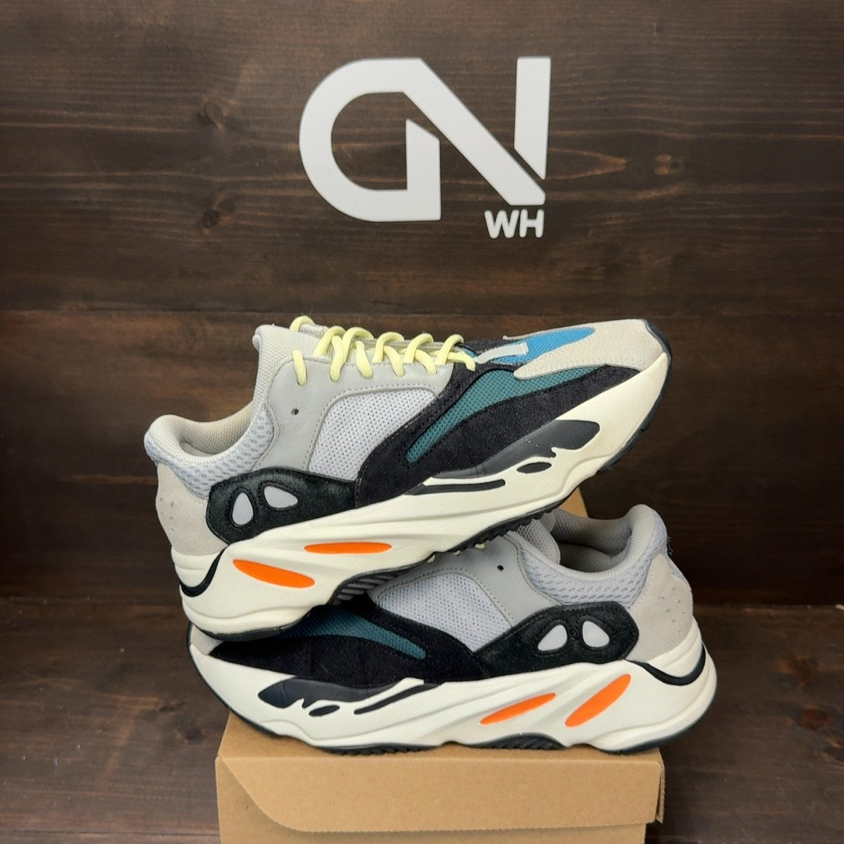 adidas Yeezy Boost 700 Wave Runner Size 8 (Pre-Owned) - Image 1