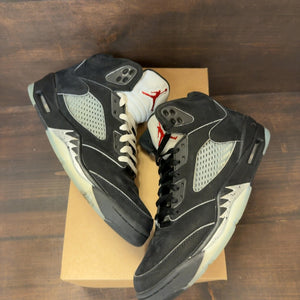Jordan 5 Retro OG Black Metallic Reimagined Size 9.5 (Pre-Owned) - Image 2