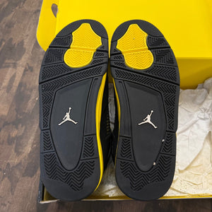 Jordan 4 Retro Thunder (2023) - Image 5