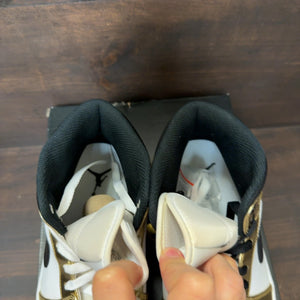 Jordan 1 Mid Metallic Gold Black White - Image 4
