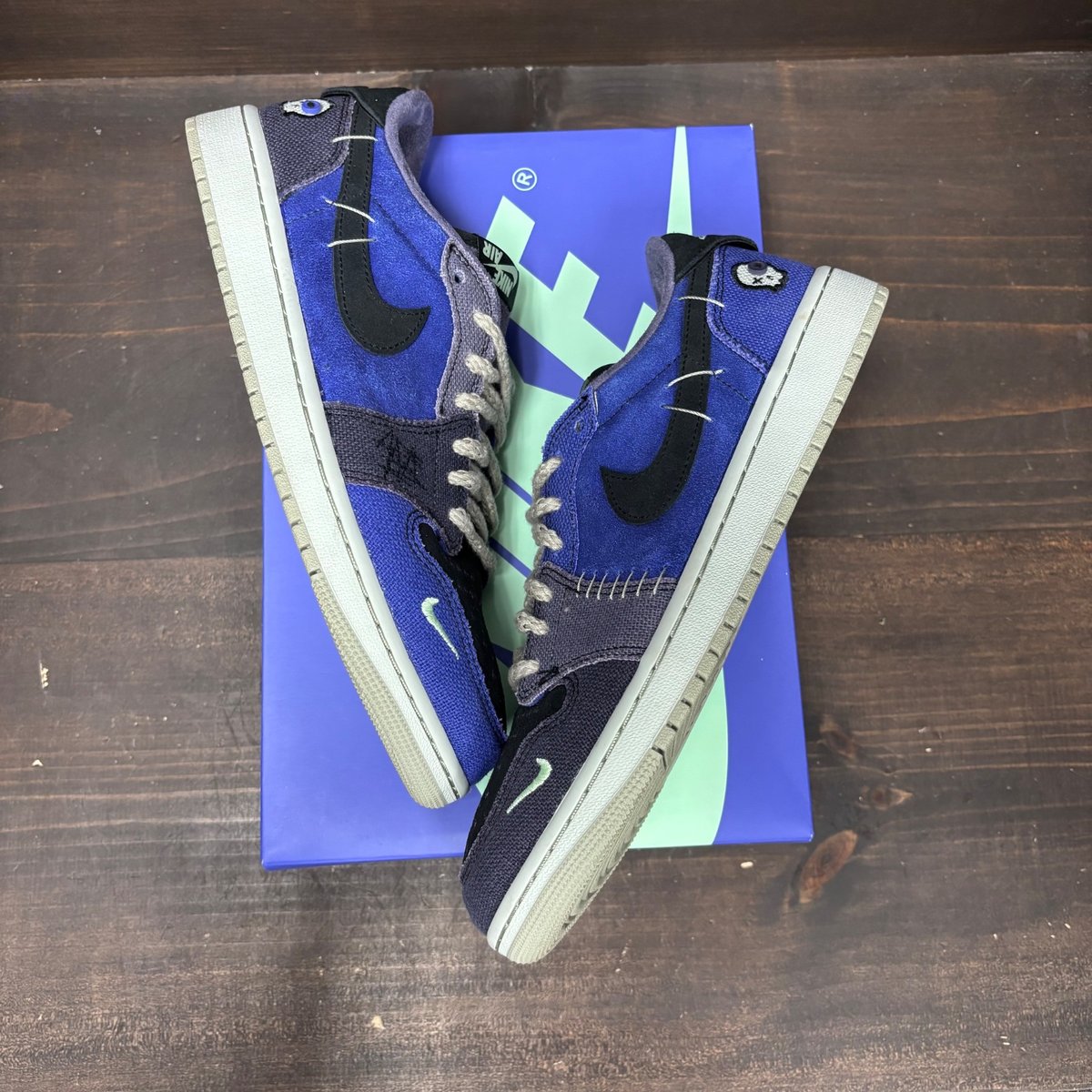 Jordan 1 Retro Low OG Zion Williamson Voodoo Alternate Size 10 (Pre-Owned) - back