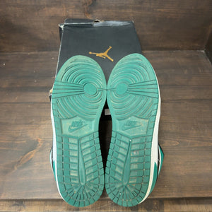 Jordan 1 Low White Black Mystic Green - Image 6