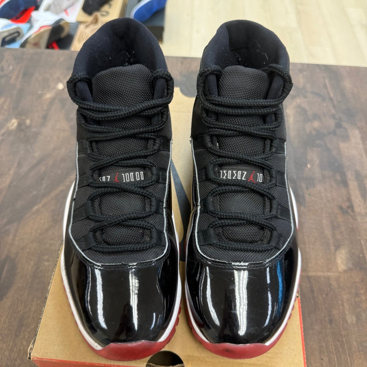 Jordan 11 Retro Playoffs Bred (2019) - Image 2