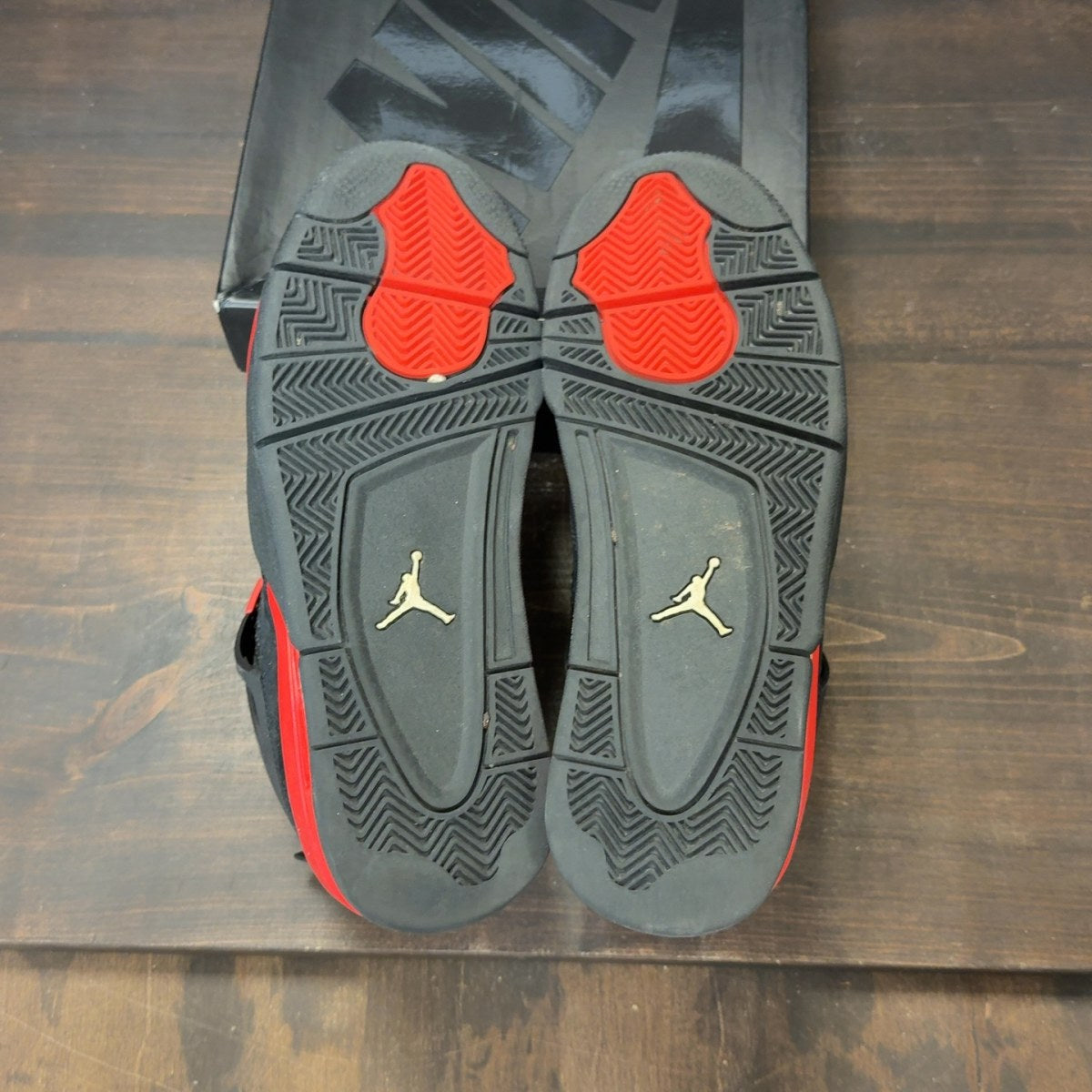 Jordan 4 Retro Red Thunder Size 8 (Pre-Owned) - Image 7