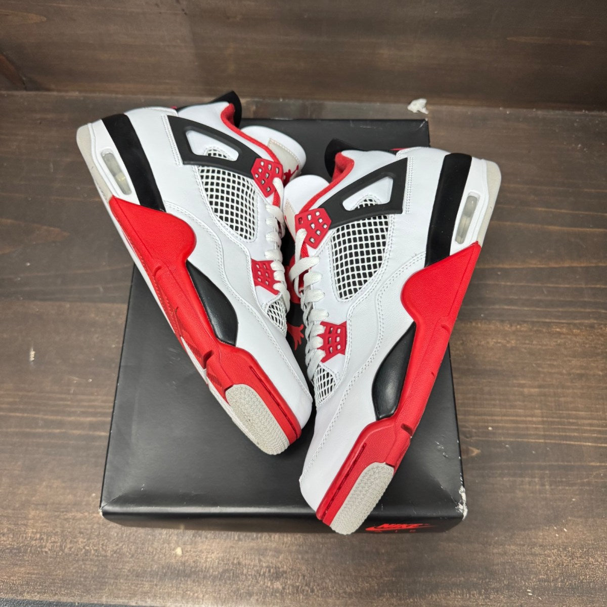 Jordan 4 Retro Fire Red (2020) - Image 2