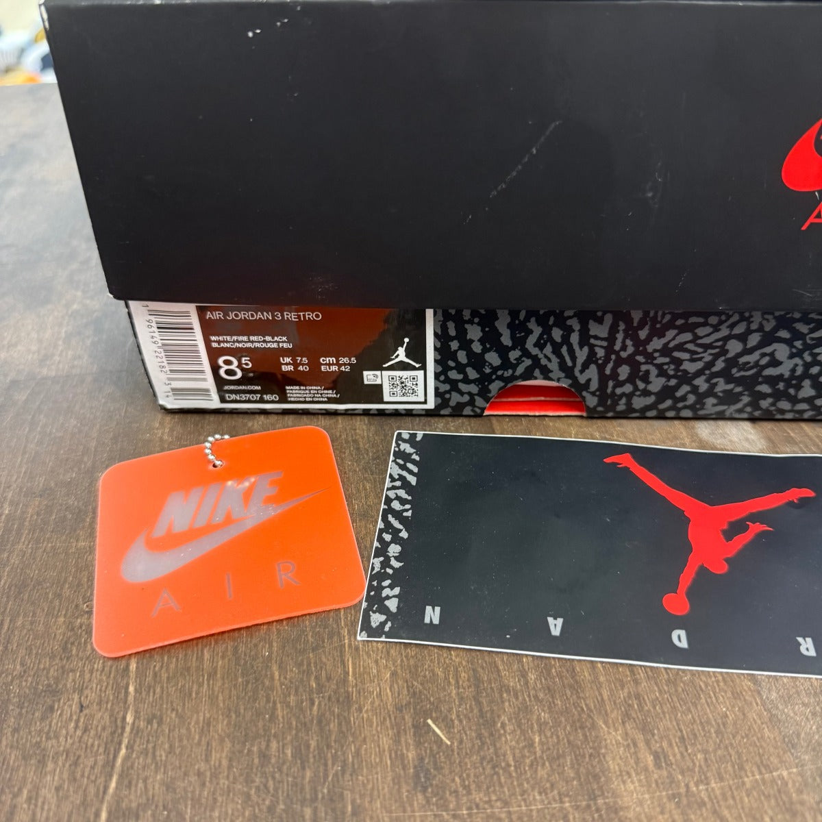 Jordan 3 Retro Fire Red (2022) - Image 10