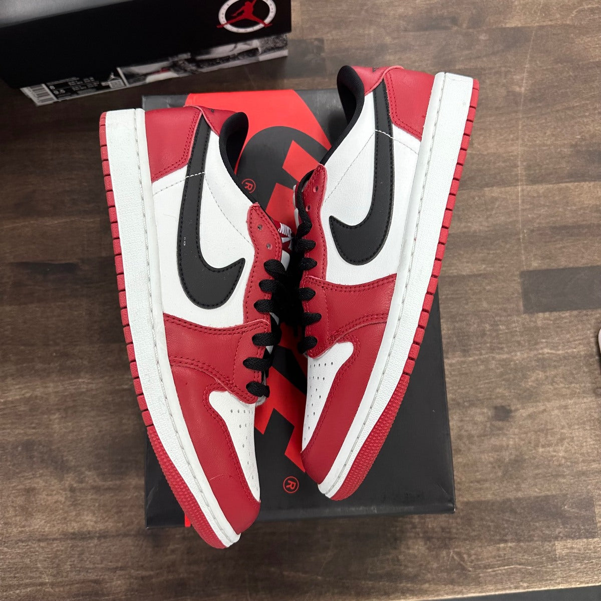 Jordan 1 Retro Low OG Chicago (2025) - Image 1