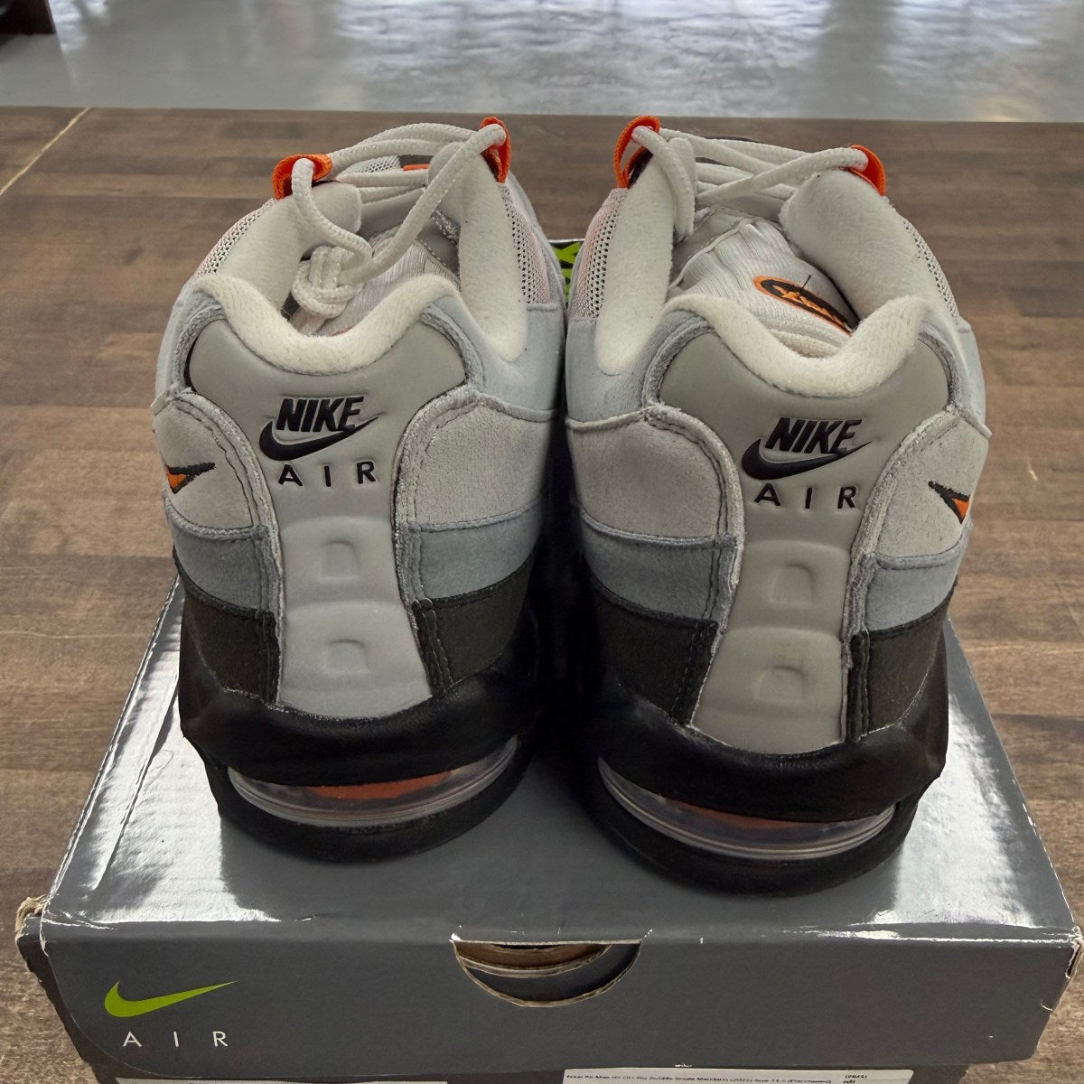 Nike Air Max 95 OG Big Bubble Bright Mandarin (2025) Size 11.5 (Pre-Owned) - Image 4