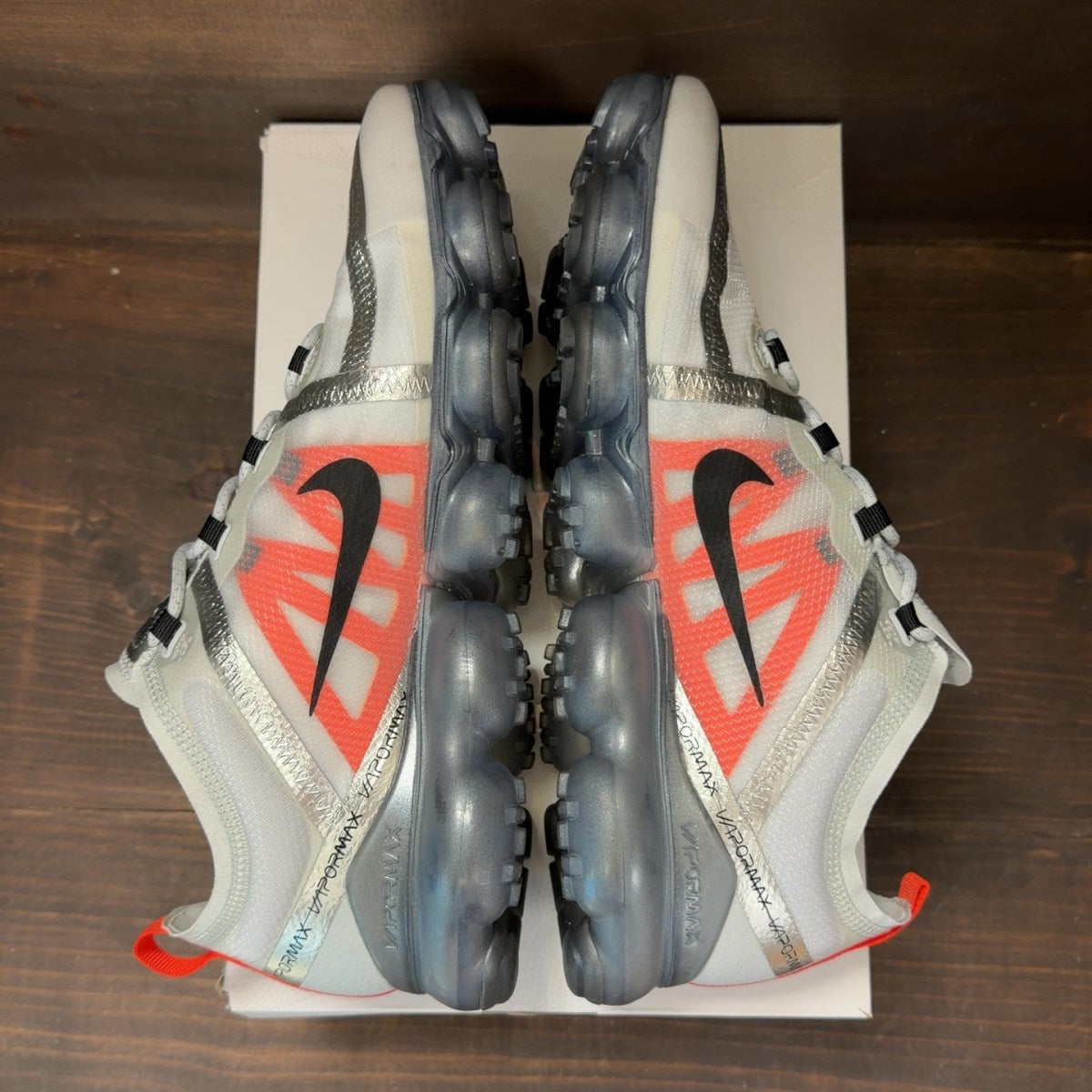 Nike Air VaporMax 2019 Pure Platinum Team Orange Size 12 (Pre-Owned)