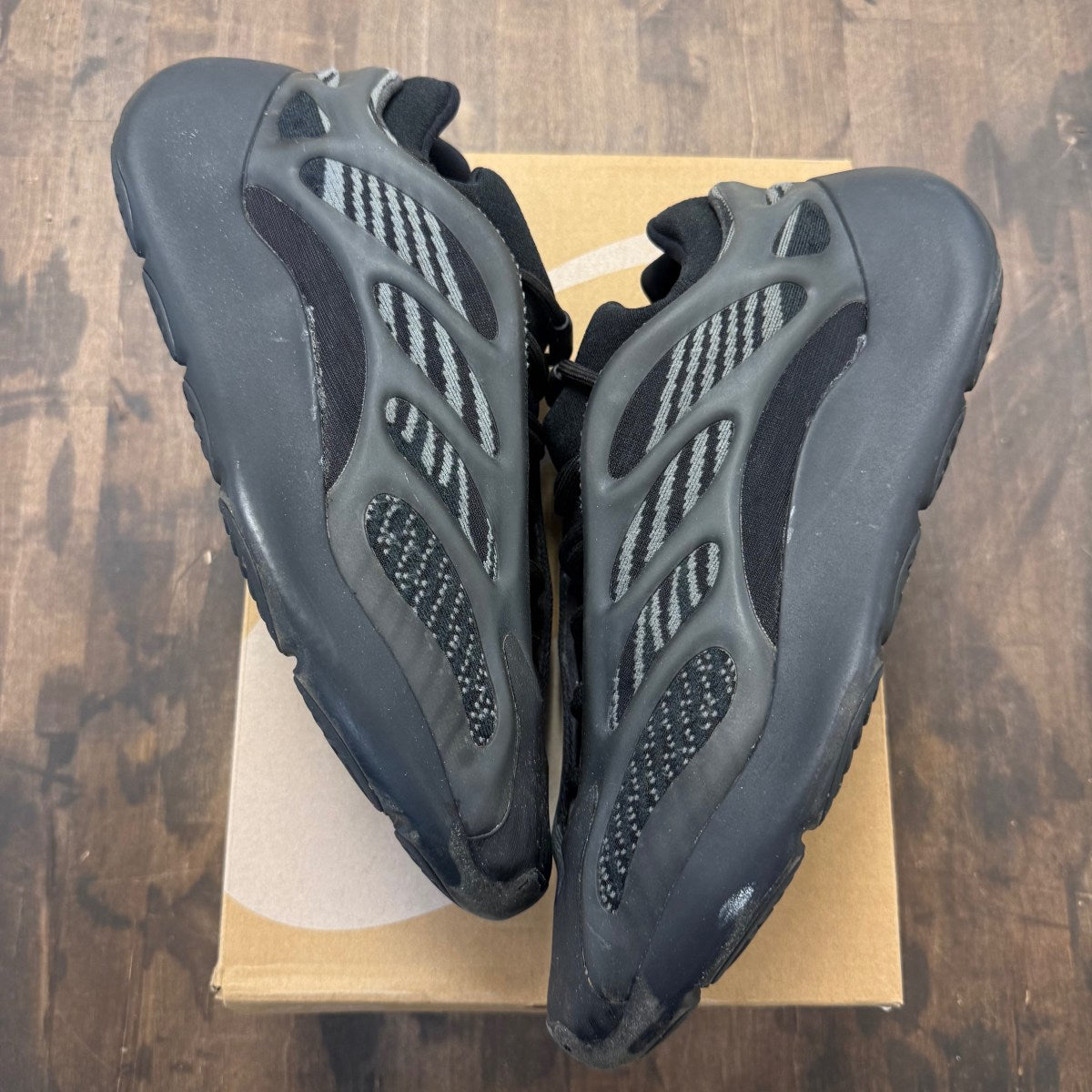 adidas Yeezy 700 V3 Dark Glow Size 12 (Pre-Owned) - Image 1