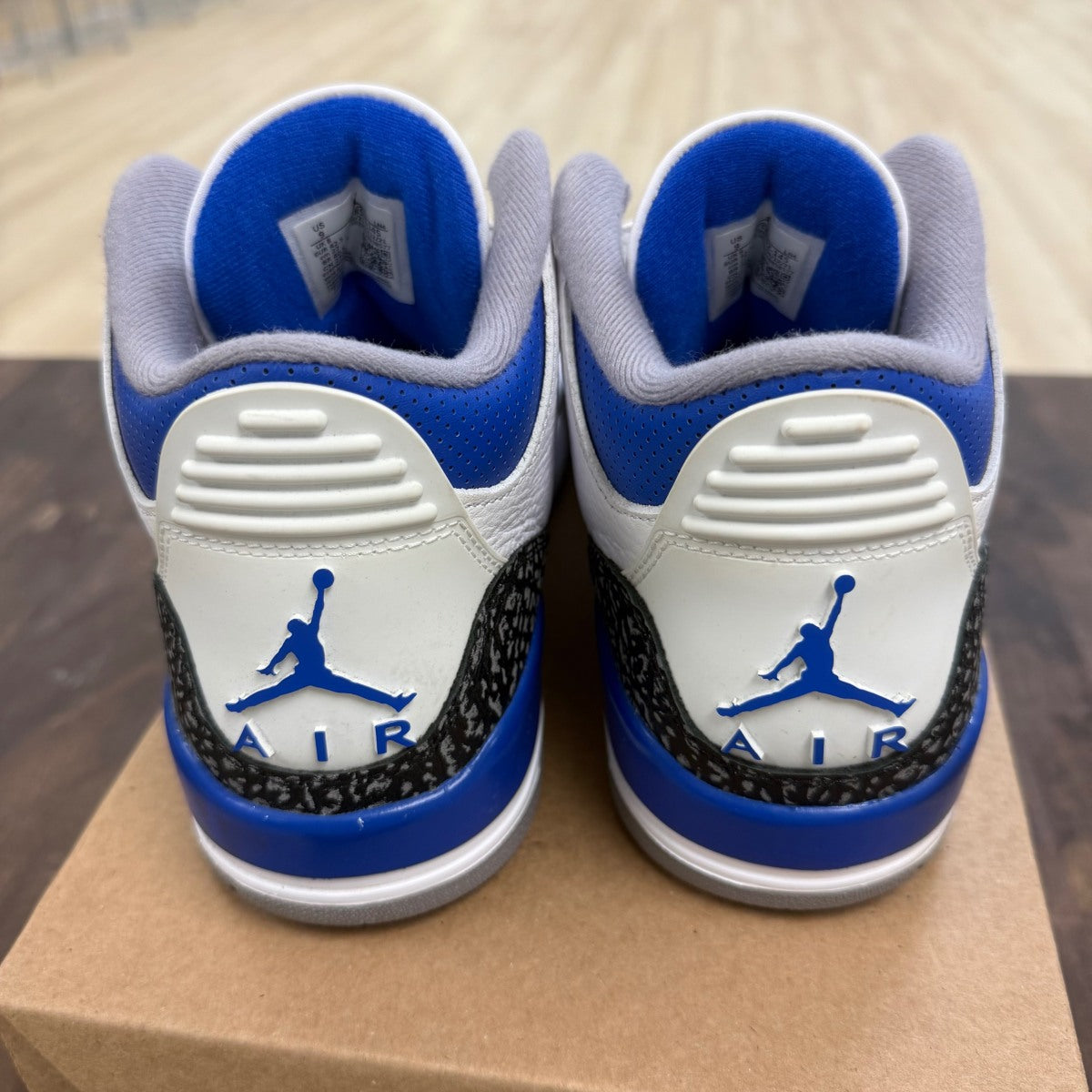 Jordan 3 Retro Racer Blue Size 9 (Pre-Owned) - Image 3