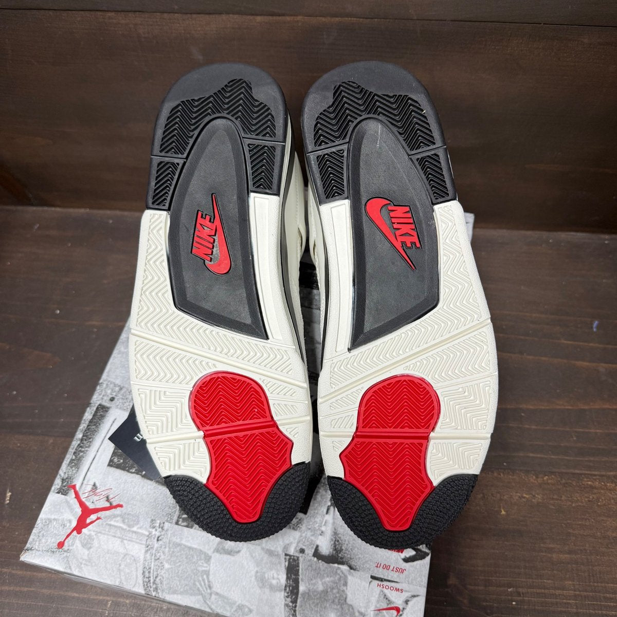 Jordan 4 Retro OG Flight Club Size 12 - box