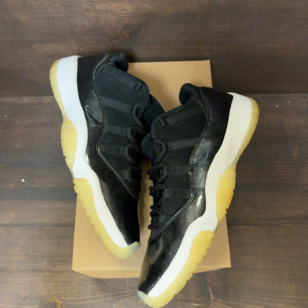 Jordan 11 Retro Low Barons Size 12 (Pre-Owned) - Image 2