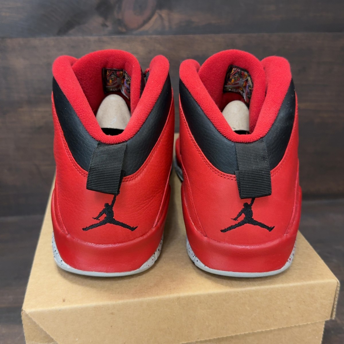 Jordan 10 Retro Bulls Over Broadway Size 10.5 - Image 4