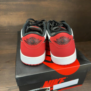 Jordan 1 Retro Low OG Black Toe (2023) Size 9 (Pre-Owned)
