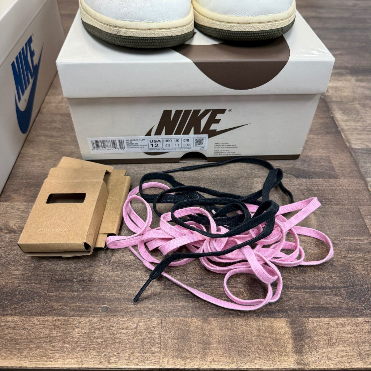 Jordan 1 Retro Low OG SP Travis Scott Medium Olive - Image 6
