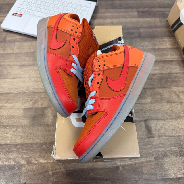 Nike SB Dunk Low Gamma Orange Size 8.5 (Pre-Owned) - Image 1