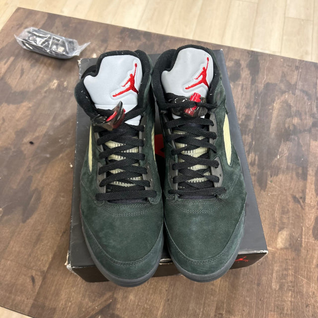 Jordan 5 Retro Gore-Tex Off Noir (Women's) - Image 2