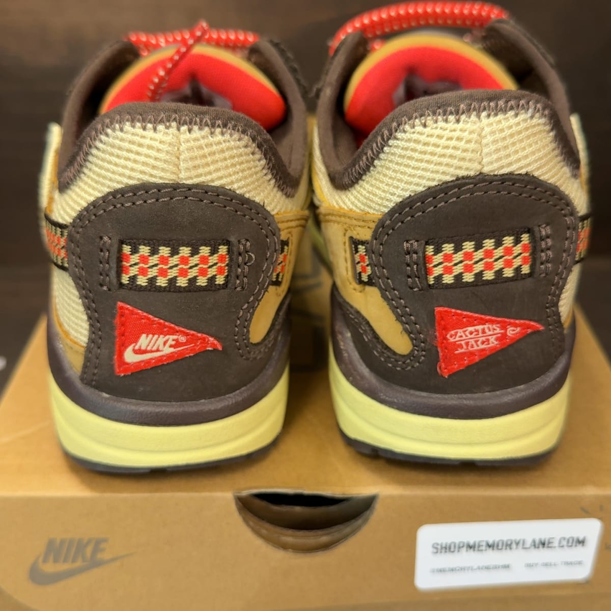 Nike Air Max 1 Travis Scott Cactus Jack Baroque Brown Size 4 (Pre-Owned) - aux