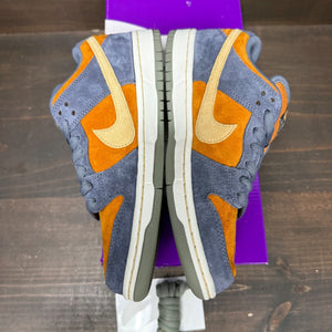 Nike SB Dunk Low Light Carbon Monarch Size 7 (Pre-Owned) - Image 3