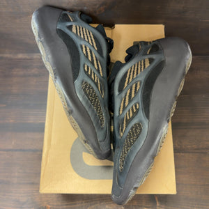 adidas Yeezy 700 V3 Clay Brown - Image 2