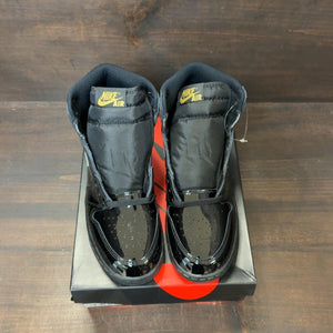 Jordan 1 Retro High Black Metallic Gold (2020) (GS) - Image 3