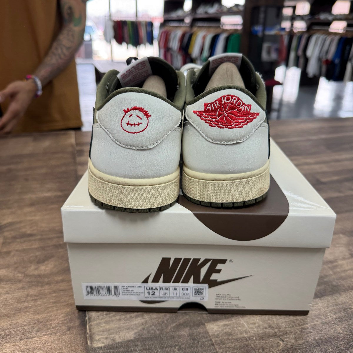 Jordan 1 Retro Low OG SP Travis Scott Medium Olive - Image 3