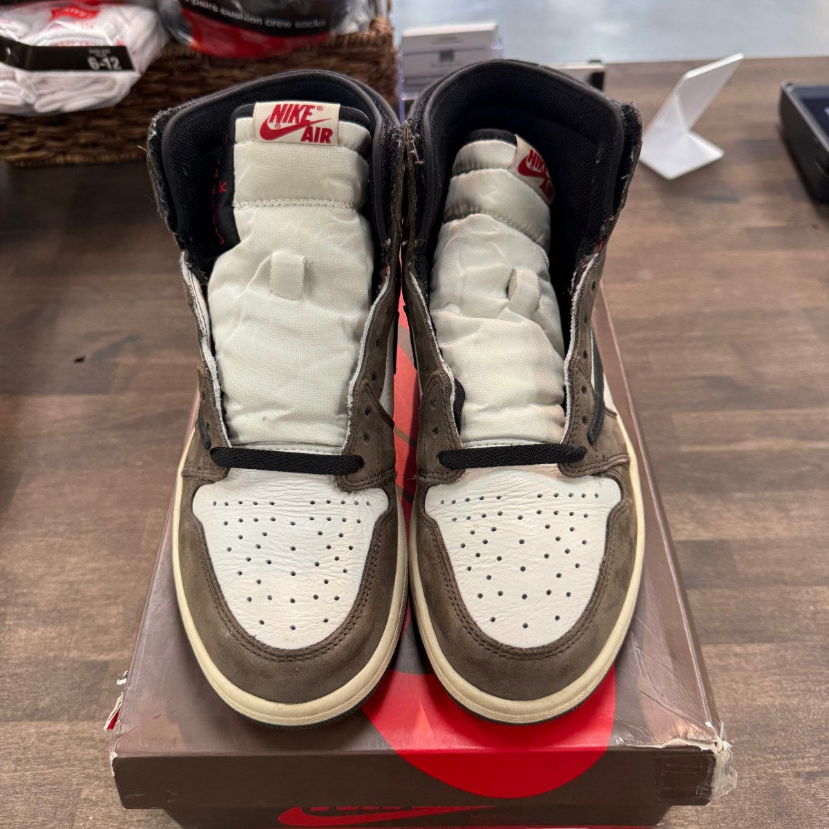 Jordan 1 Retro High OG SP Travis Scott Mocha Size 10 (Pre-Owned)