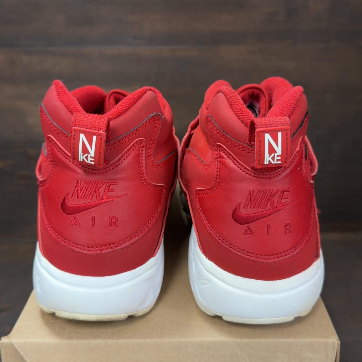 Nike Air Diamond Turf Deion Sanders Size 10.5 (Pre-Owned) - aux