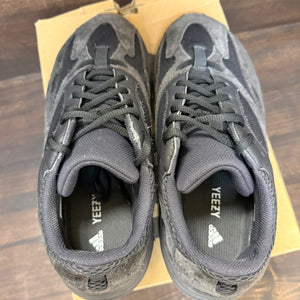 adidas Yeezy Boost 700 Mauve - Image 4