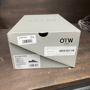 Vans OTW Old Skool 36 Vibram Floral Rivets Black Size 9 (Pre-Owned) - box