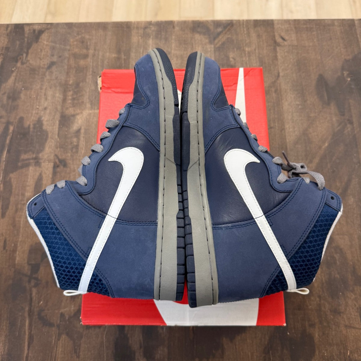 Nike Dunk High Championship Navy Size 9.5 (Pre-Owned) - Image 4