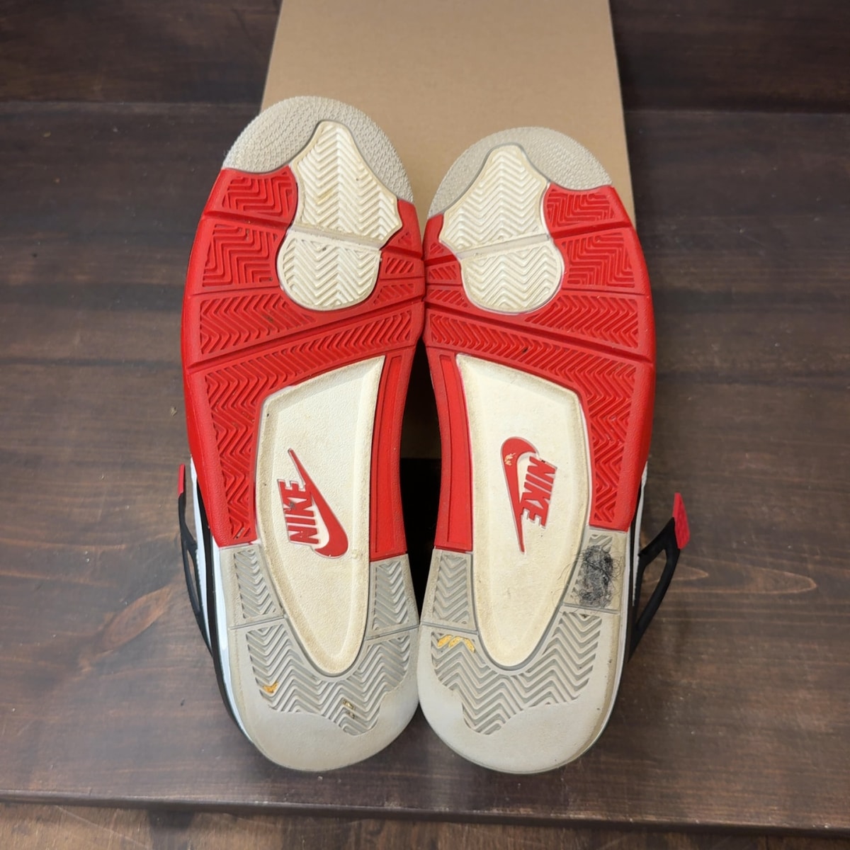 Jordan 4 Retro Fire Red (2020) Size 11 (Pre-Owned) - Image 7