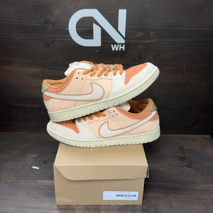 Nike SB Dunk Low Trocadéro Gardens Size 13 (Pre-Owned) - front