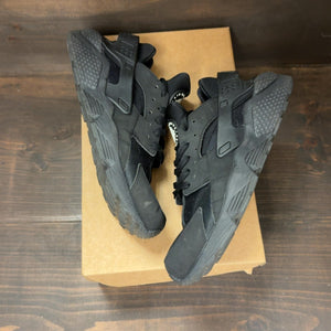 Nike Air Huarache Black White Size 11 (Pre-Owned) - Image 2