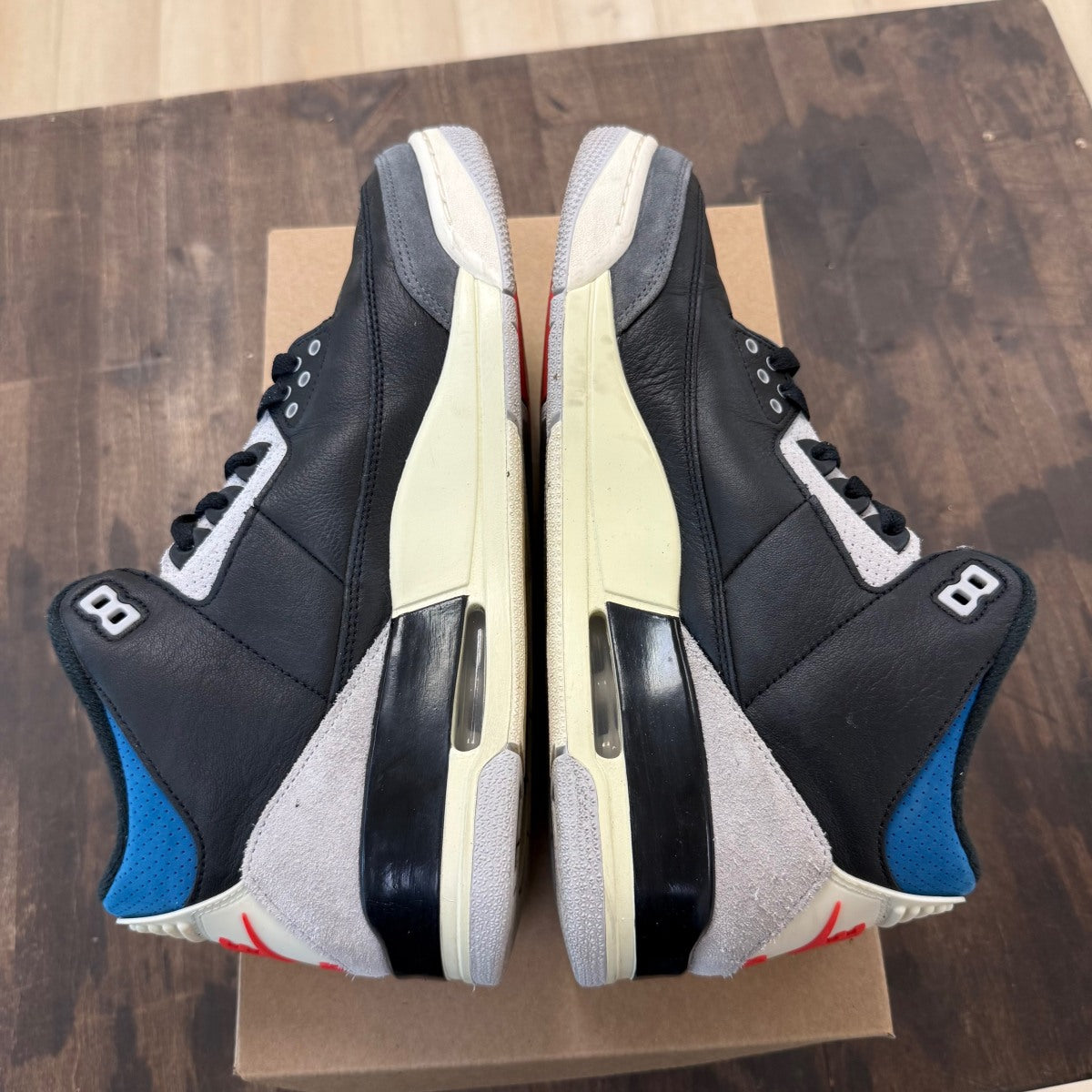 Jordan 3 Retro OG Rare Air Size 11 (Pre-Owned) - Image 4