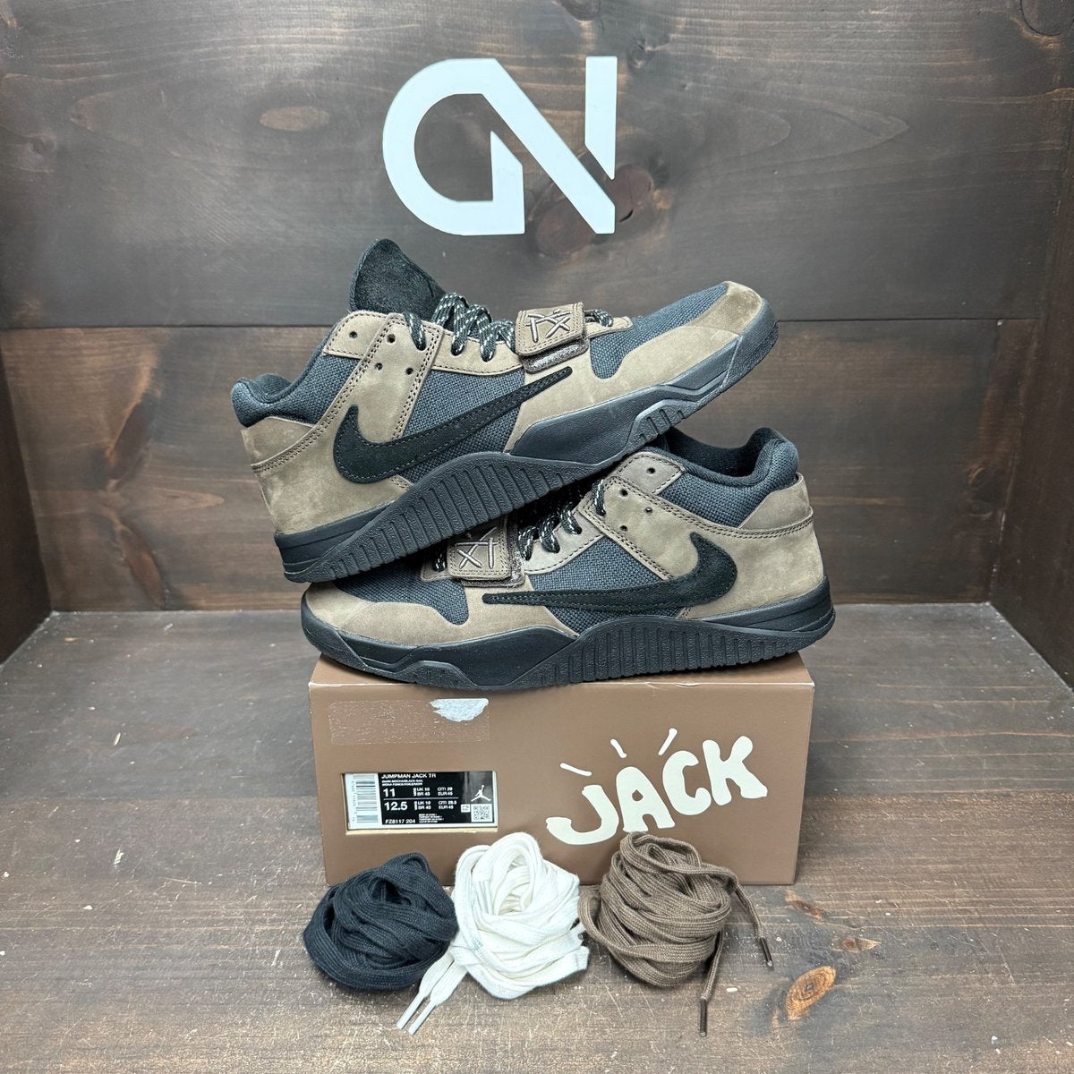 Jordan Jumpman Jack TR Travis Scott Dark Mocha Size 11 (Pre-Owned) - front