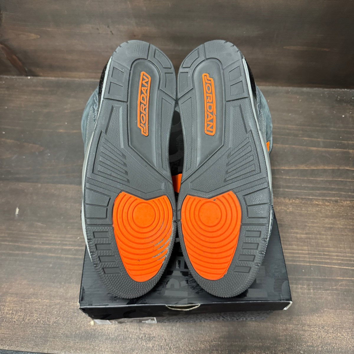 Jordan 3 Retro Fear Pack (2023) Size 11 (Pre-Owned) - Image 6