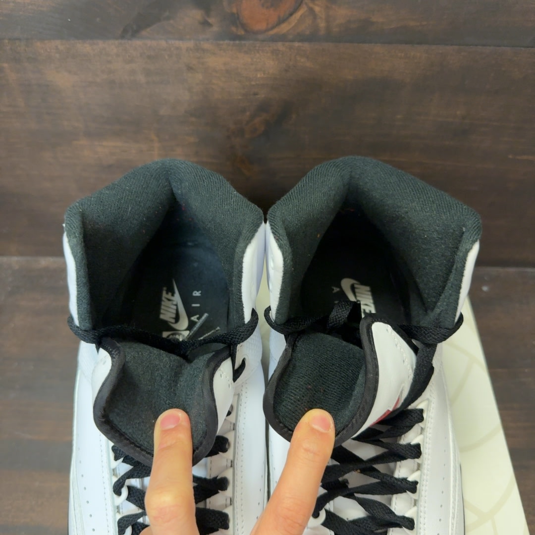 Jordan 2 Retro OG Chicago (2022) - Image 4