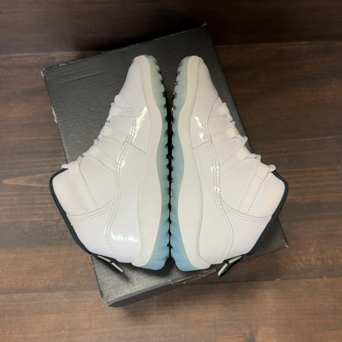 Jordan 11 Retro Legend Blue (2024) (TD) - Image 6