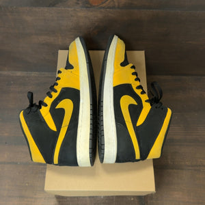 Jordan 1 Mid Reverse New Love Size 9 (Pre-Owned) - Image 6
