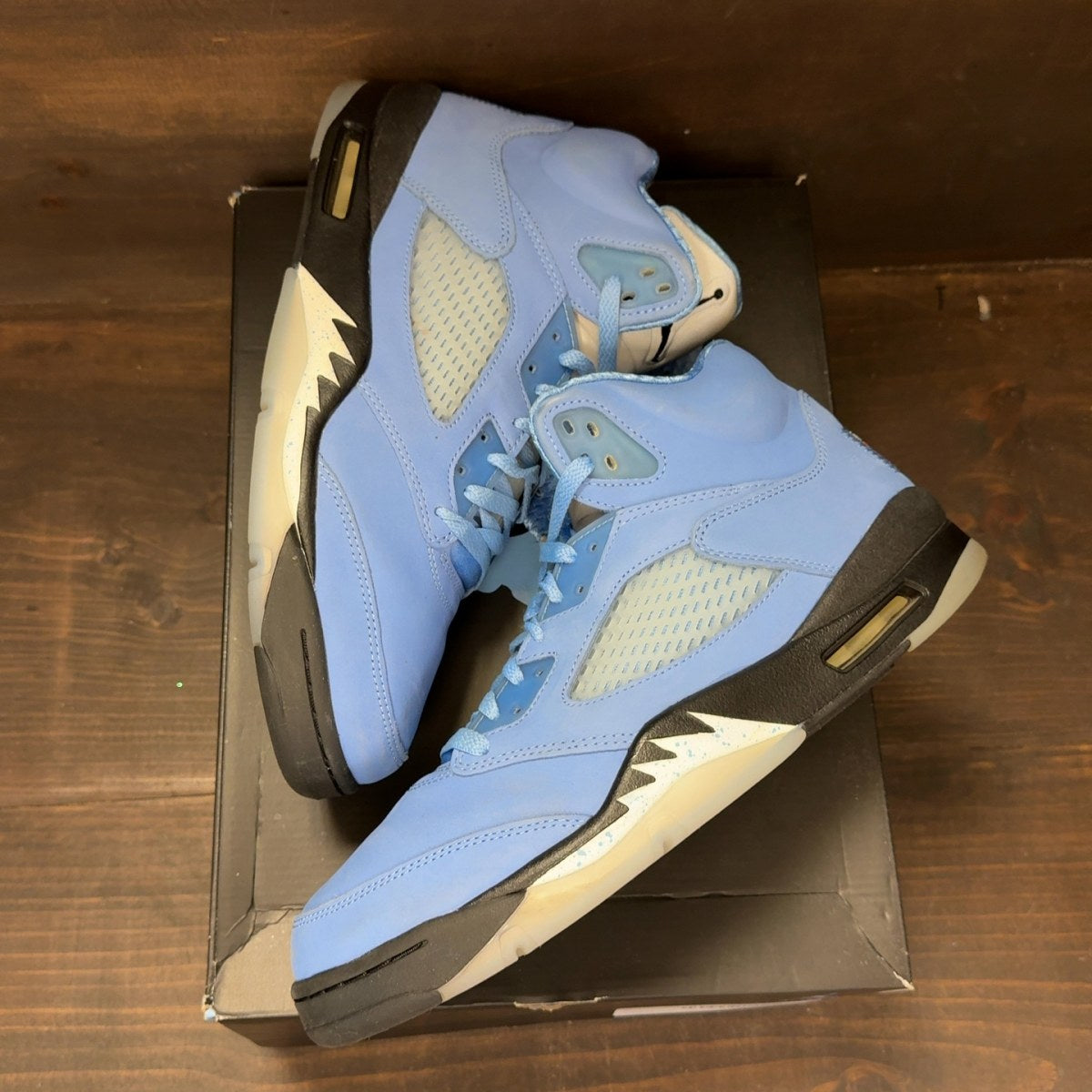 Jordan 5 Retro UNC University Blue - Image 2
