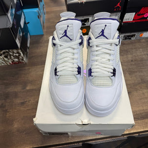 Jordan 4 Retro Metallic Purple Size 11.5 (Pre-Owned) - Image 2