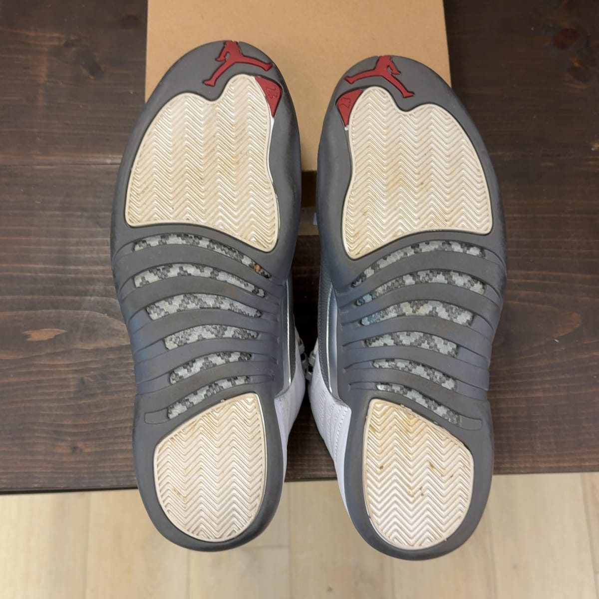Jordan 12 Retro White Dark Grey Size 13 (Pre-Owned) - aux