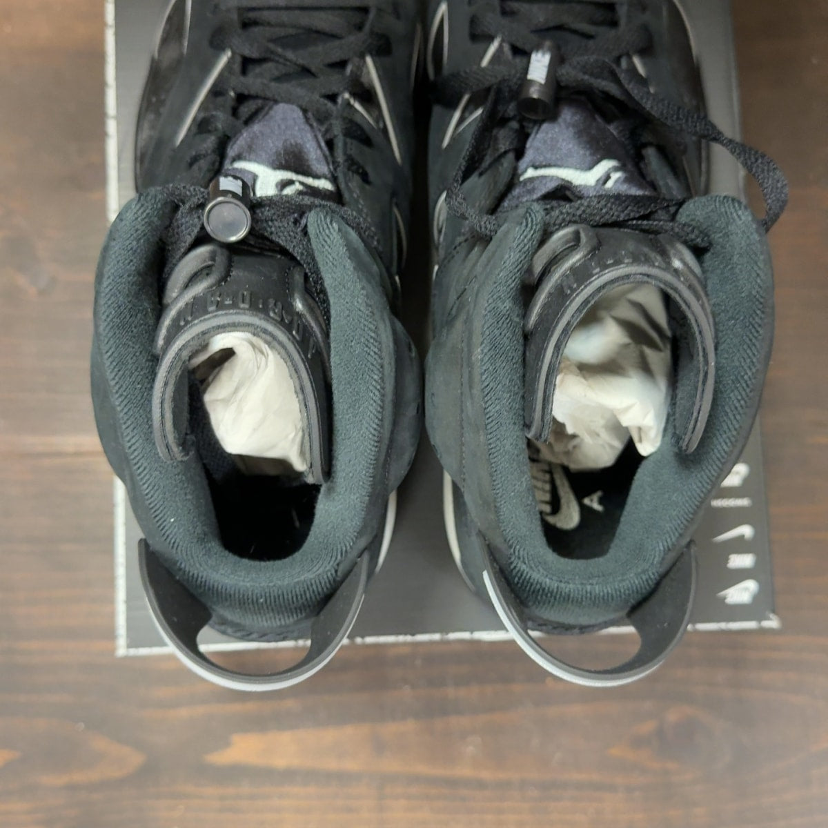 Jordan 6 Retro Cap and Gown Size 11 - aux