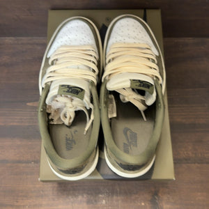 Jordan 1 Retro Low OG Medium Olive Size 7.5 (Pre-Owned)